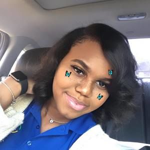 Meet your Posher, Tayla